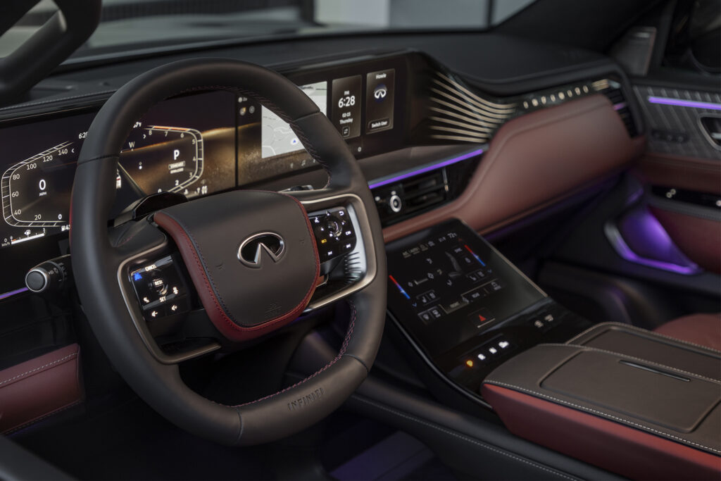 INFINITI QX80 Land of Giants