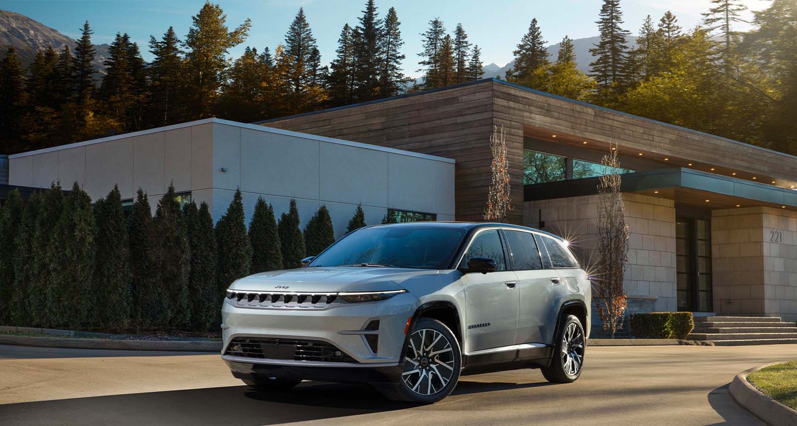 Jeep Wagoneer S 5-2025 f2