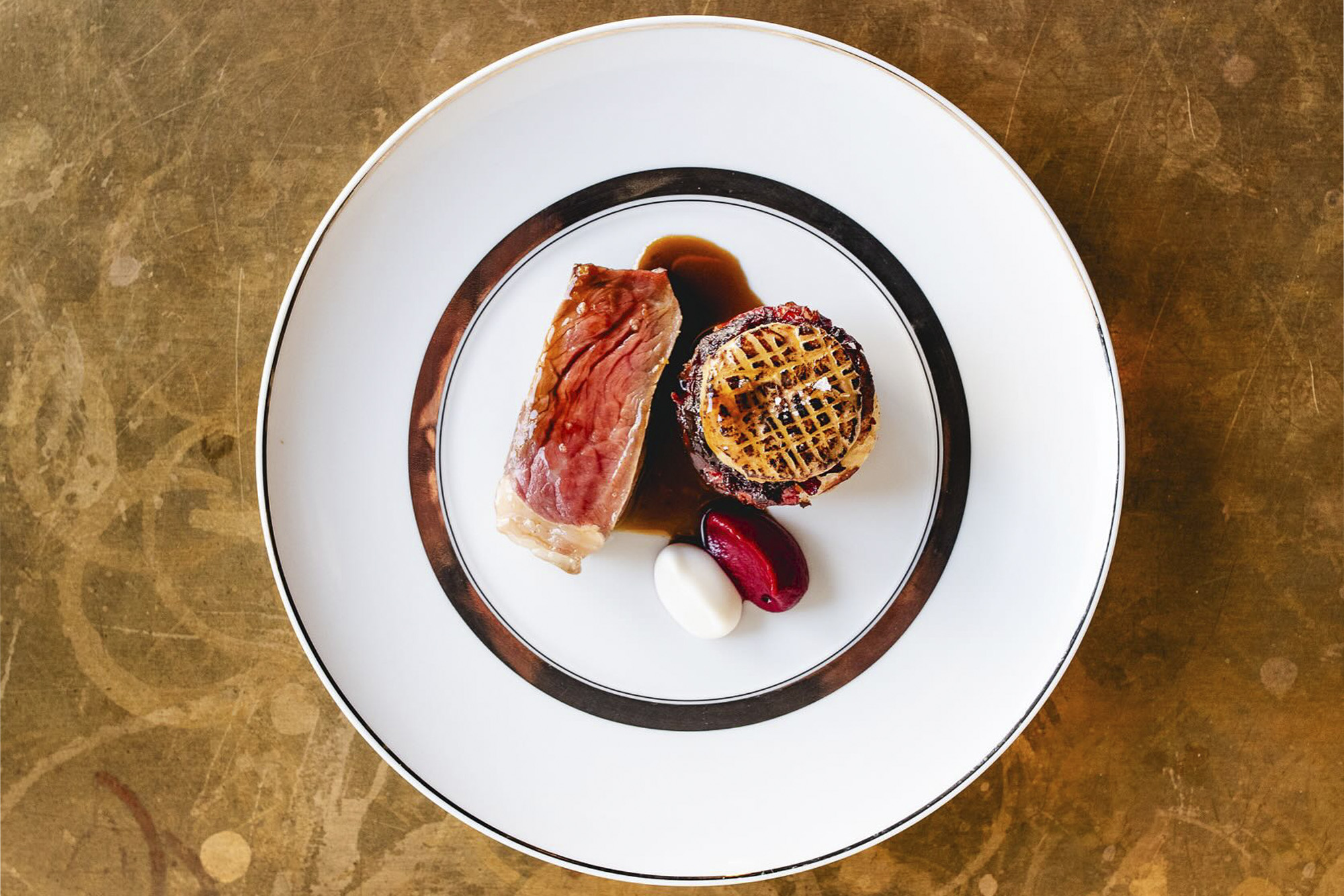 lawrence restaurant montreal