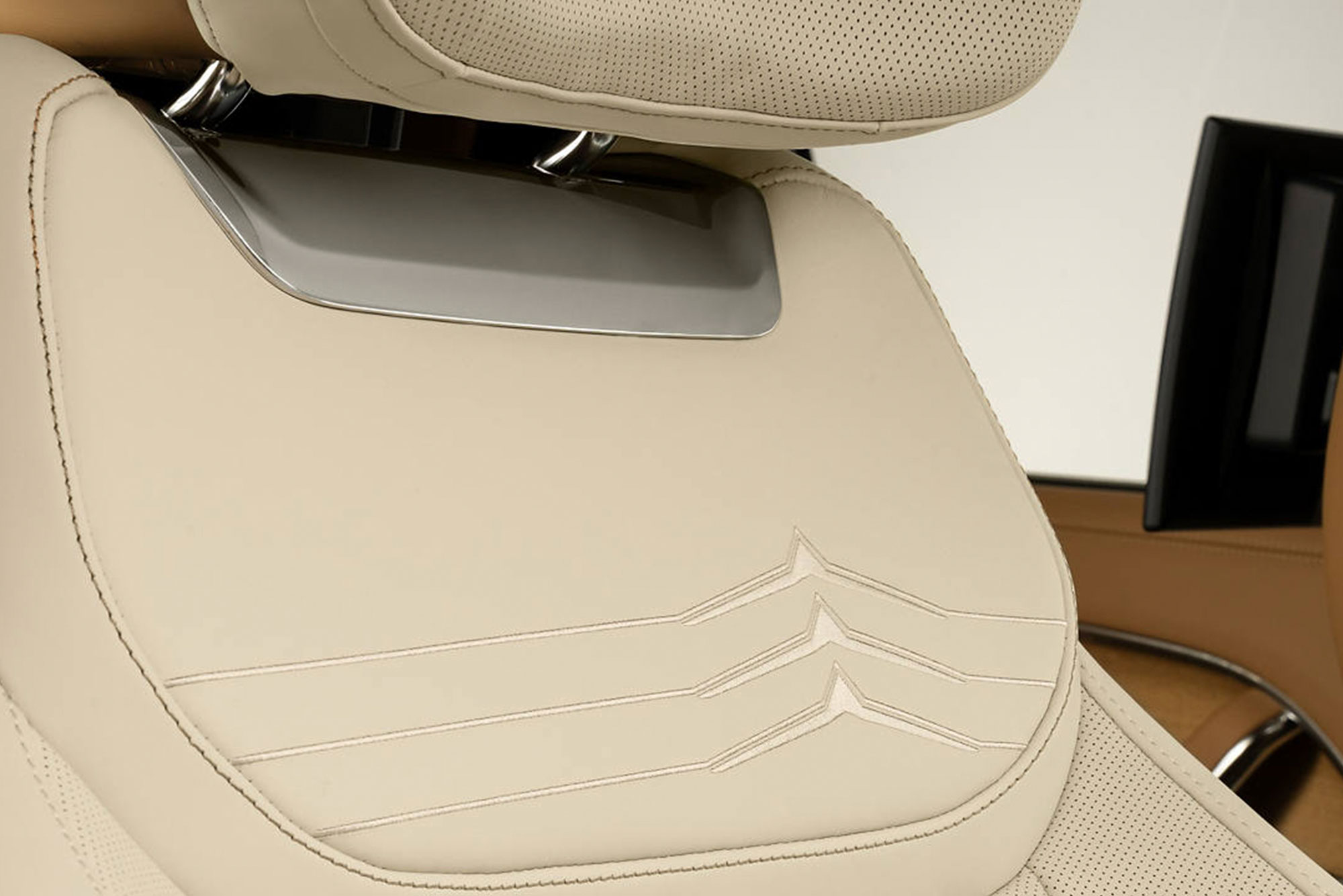 Range Rover's India-exclusive Ranthambore Edition by SV Bespoke.