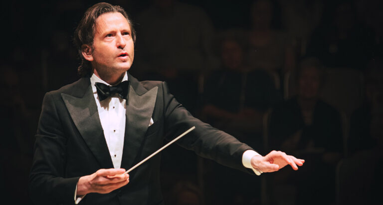 Gustavo Gimeno 2 (Photo by Allan Cabral_Courtesy of the Toronto Symphony Orchestra)