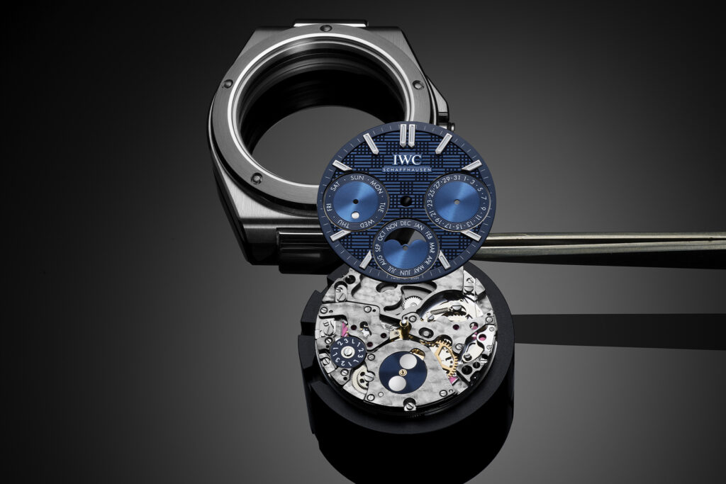 IWC INGENIEUR 40. Photo retrieved from SHARP Summer, courtesy of IWC Watches.