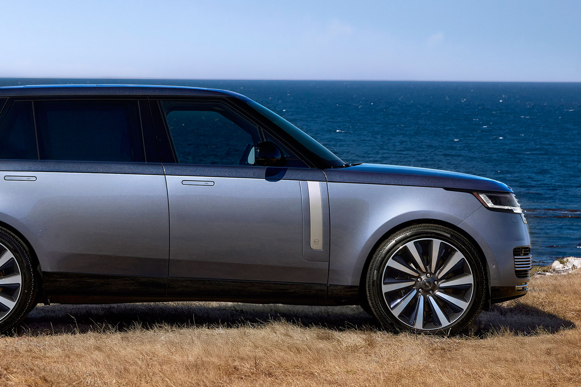 Range Rover SV Asilomar, a one-of-a-kind model revealed at Monterey in 2025