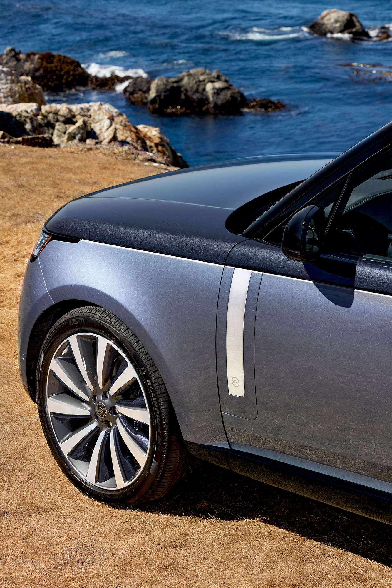 Range Rover SV Asilomar, a one-of-a-kind model revealed at Monterey in 2025