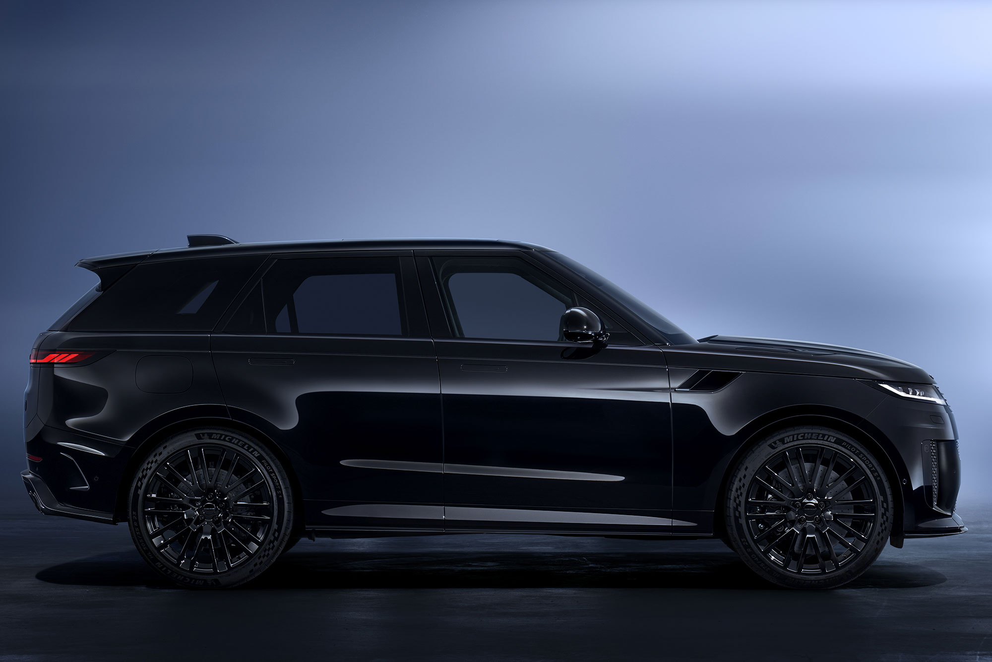 Range Rover Black Sport 2025