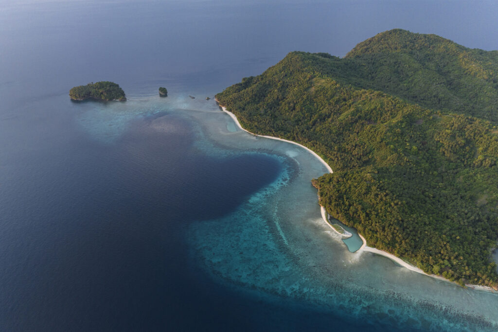 Photo from Face to Face with the Coelacanth film. © Alexis Chappuis, courtesy of Blancpain.