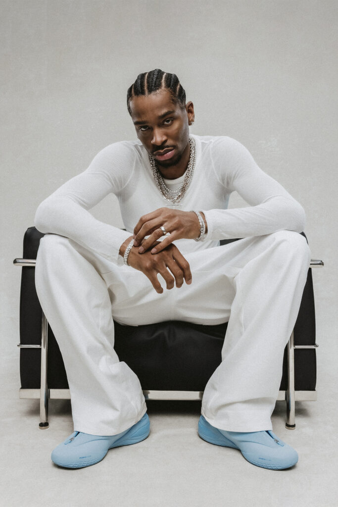 Shai Gilgeous-Alexander on NBA and Converse Basketball. Photo courtesy of Converse Basketball.