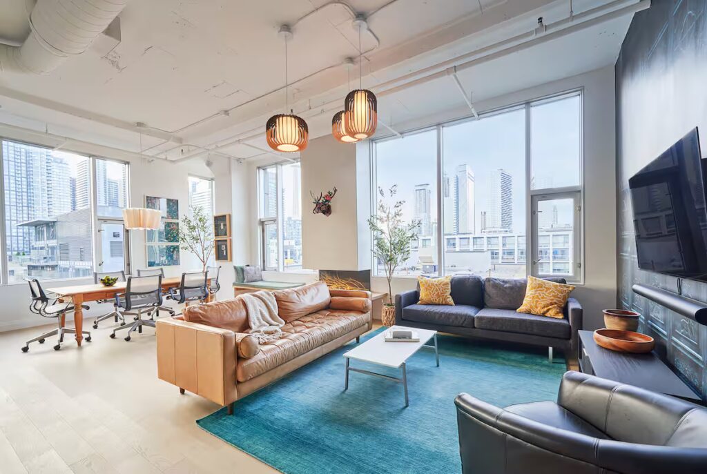 Toronto - Downtown Loft With Character