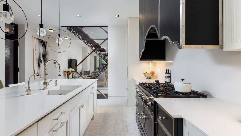 airbnb toronto 716891251238641816