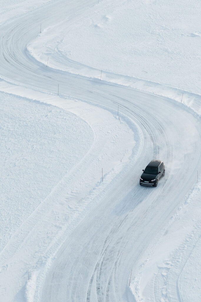 Range Rover Fall 2025 Hero - Range Rover Goes Electric