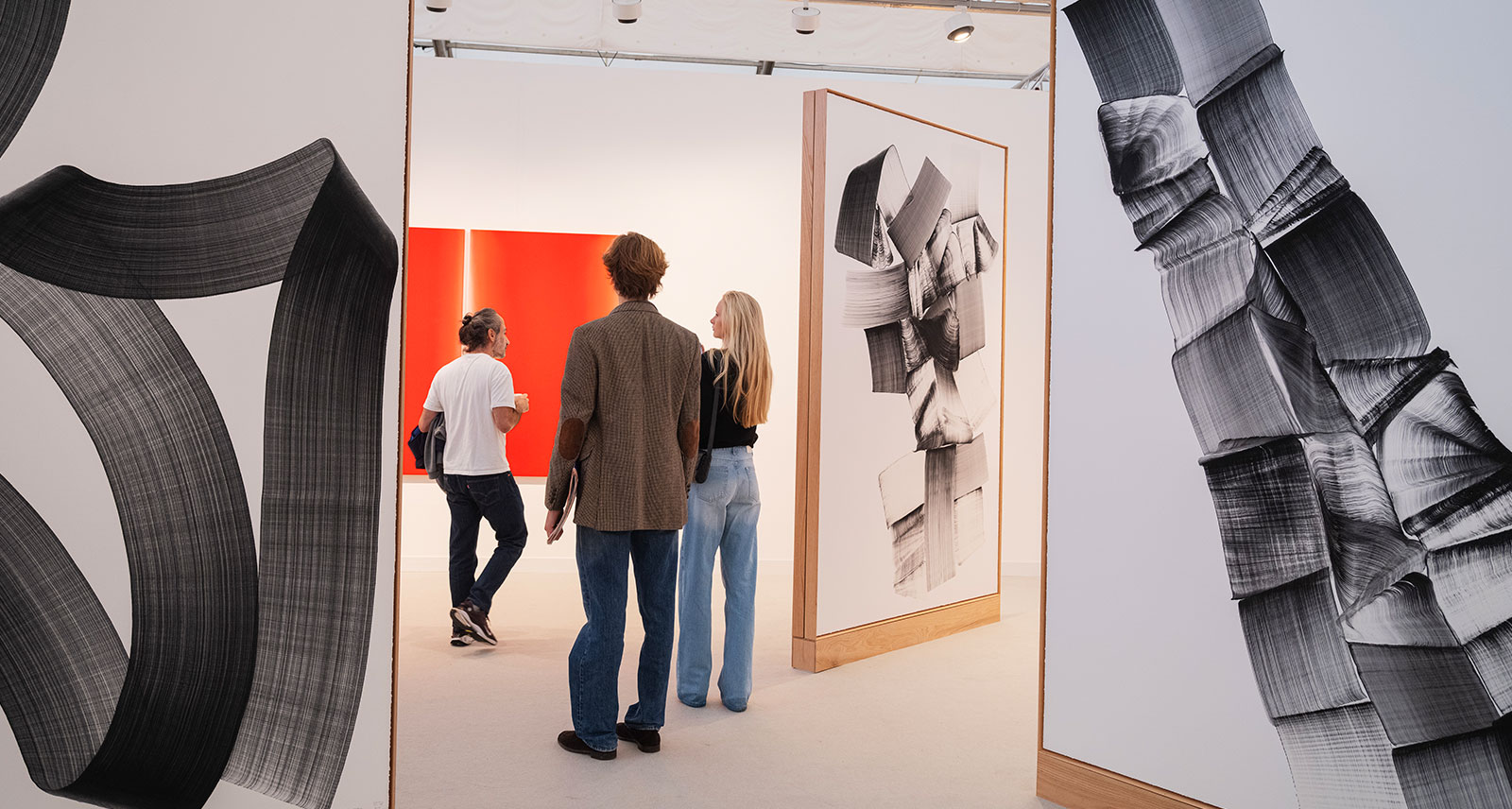 Johyun Gallery, Frieze London 2025. Photo by Linda Nylind. Courtesy of Frieze