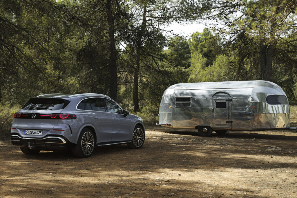 2027 MERCEDES-BENZ GLC WITH EQ TECHNOLOGY. PHOTOS COURTESY OF MERCEDES-BENZ.