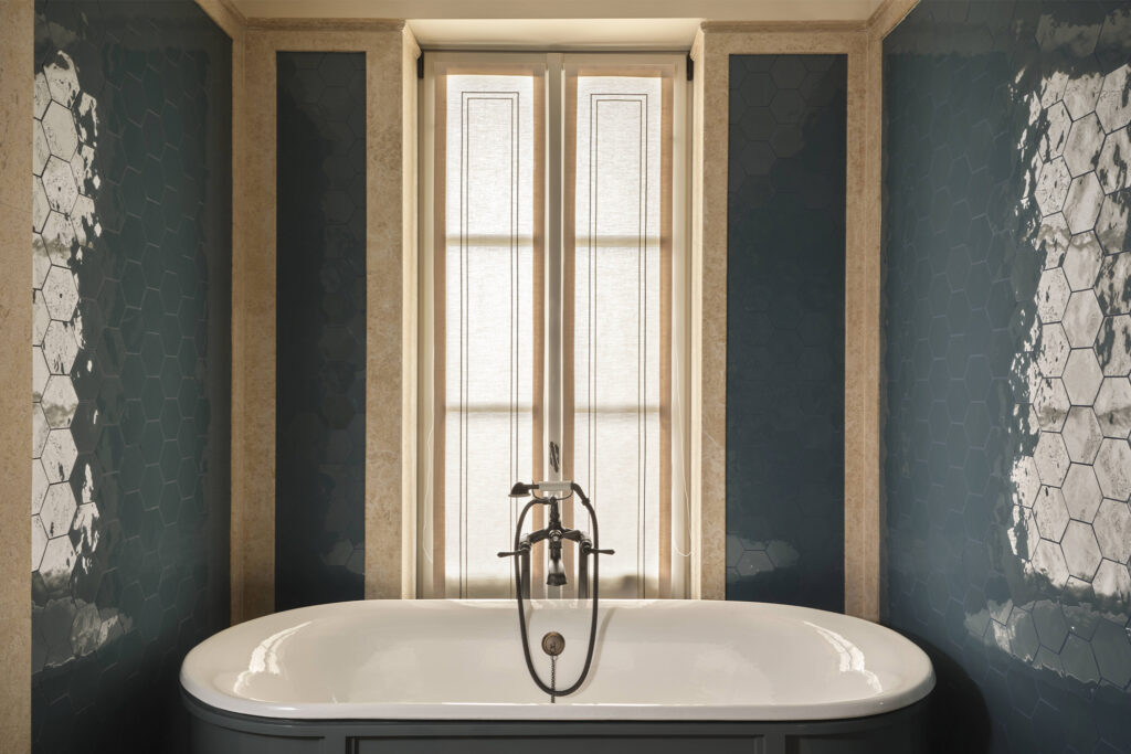 Collegio alla Querce_BalconeKing_Bathroom 