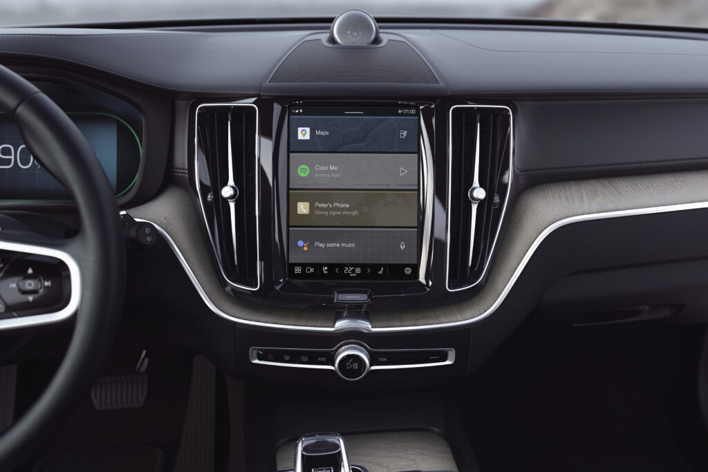 2026 Volvo XC60 T8 plug‑in hybrid.