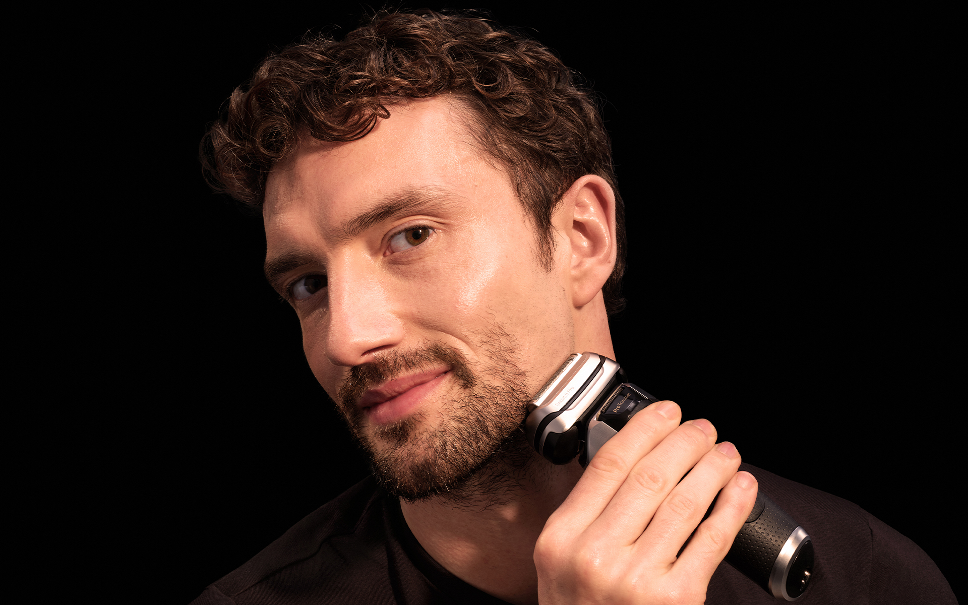 Braun Series 9 Pro+. Grooming expert advice for men. Photo retrieved from SHARP Winter 2025.