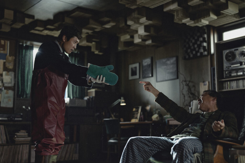 Lee Byung-Hun No Other Choice credit elevation pictures