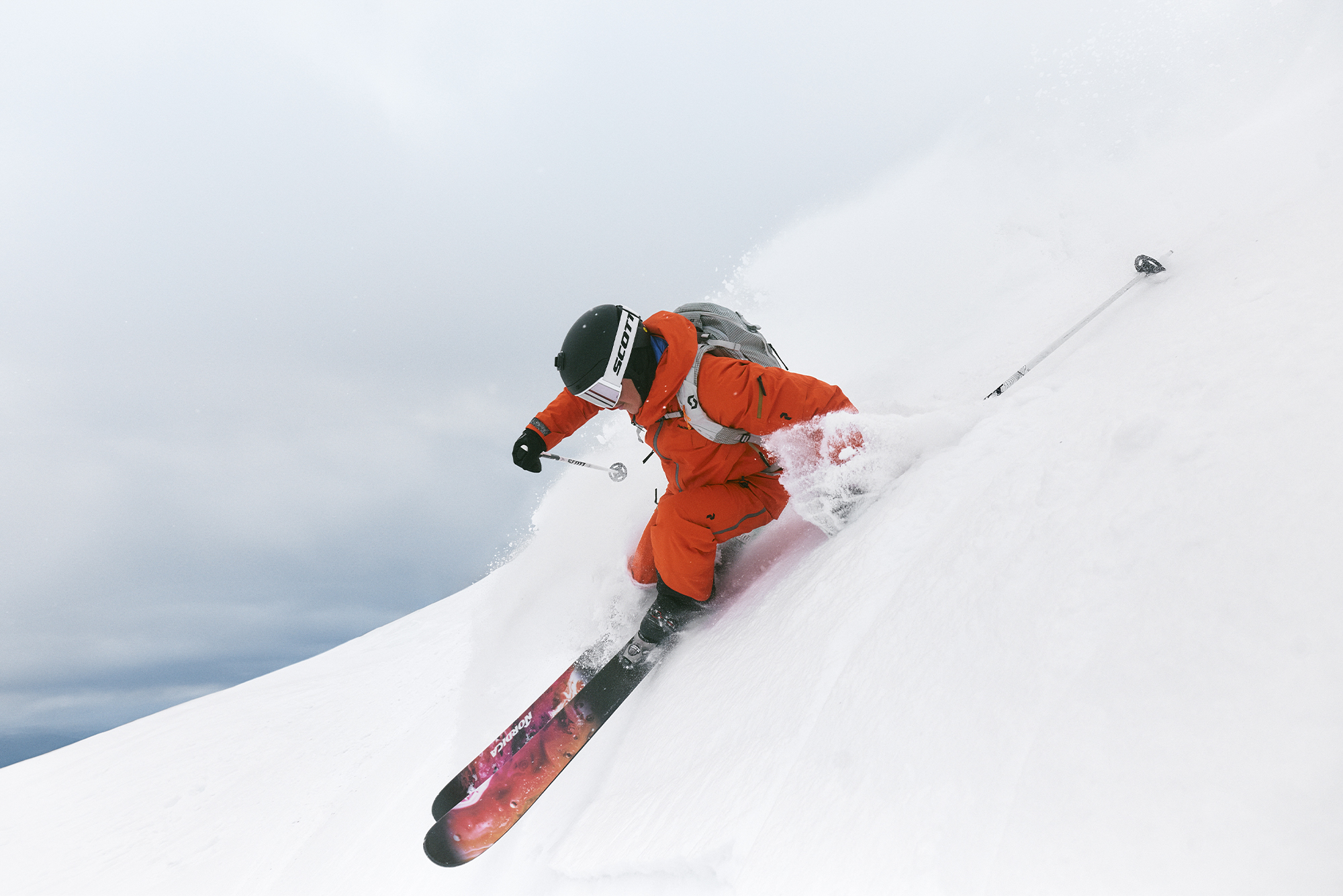 スノーボード PeakPerformance Peak Performance's Alpine Capsule Upgrades Our Winter Agenda