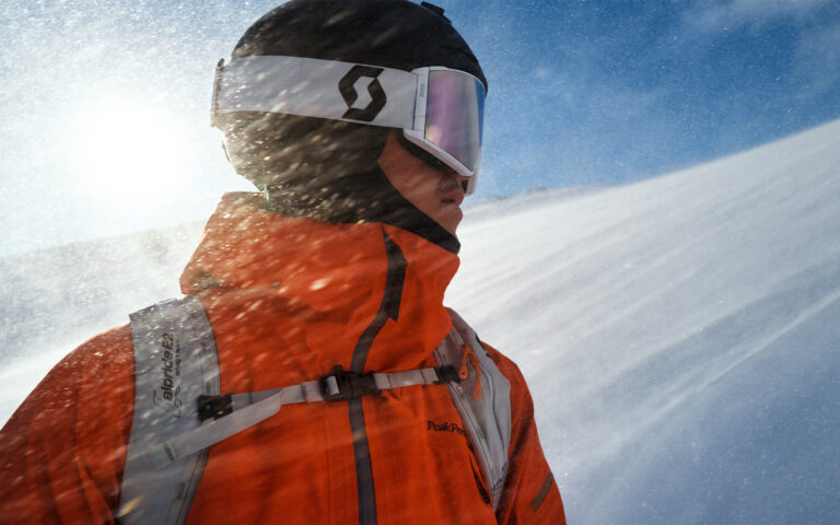 PEAK PERFORMANCE FW25