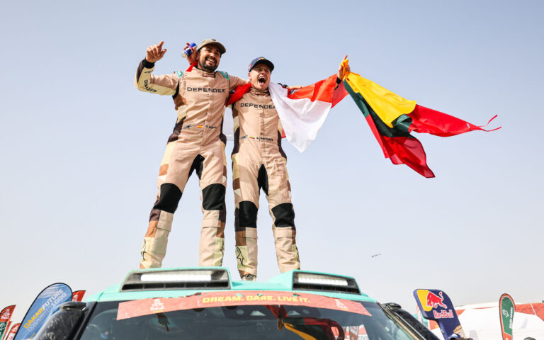 DEFENDER RALLY ROKAS BACIUSKA ORIOL VIDAL S13 CREDIT ASO A VINCENT. Photo retrieved from Defender press site