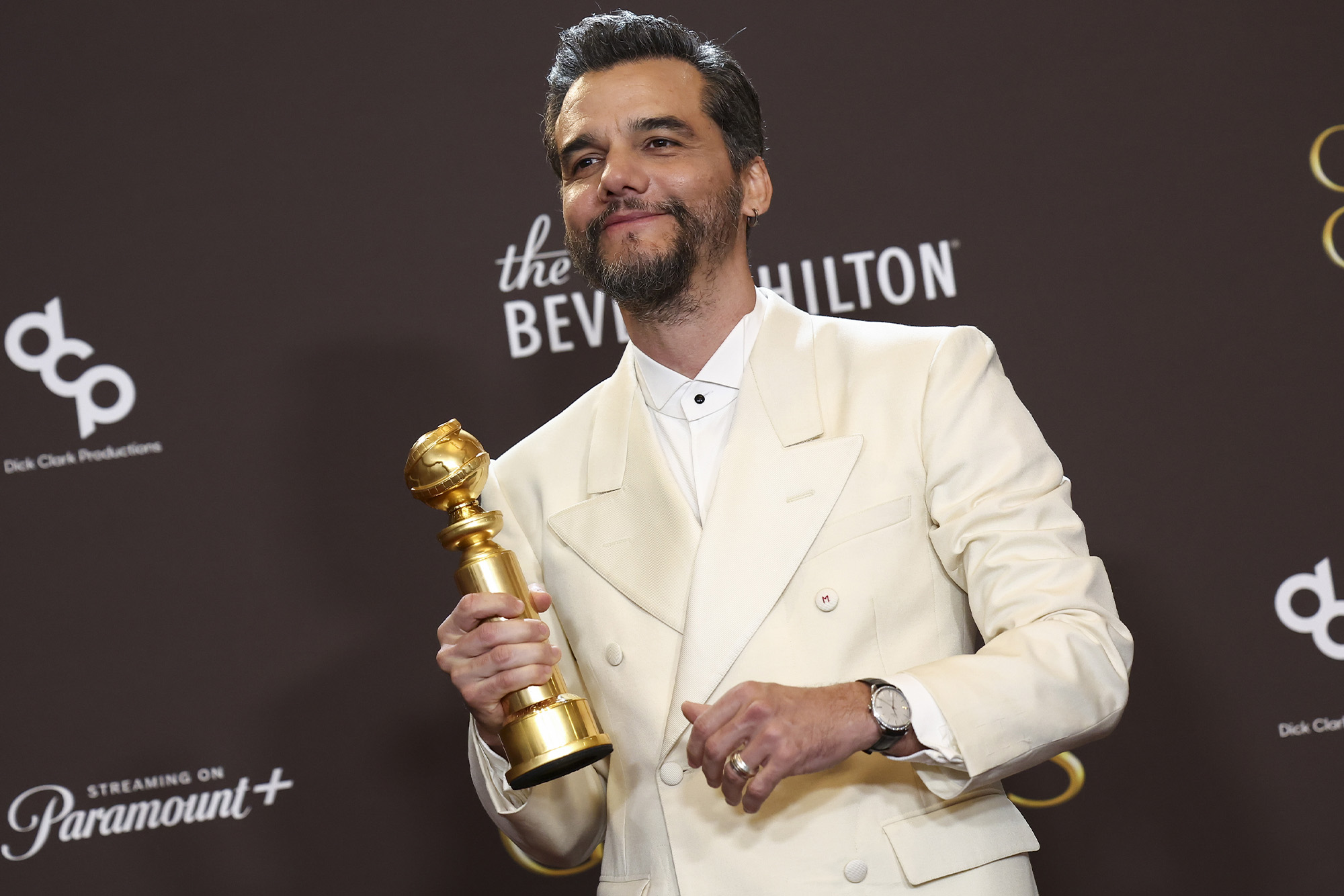 Wagner Moura at the 83rd Golden Globes, photo via Getty Images, courtesy of OMEGA.