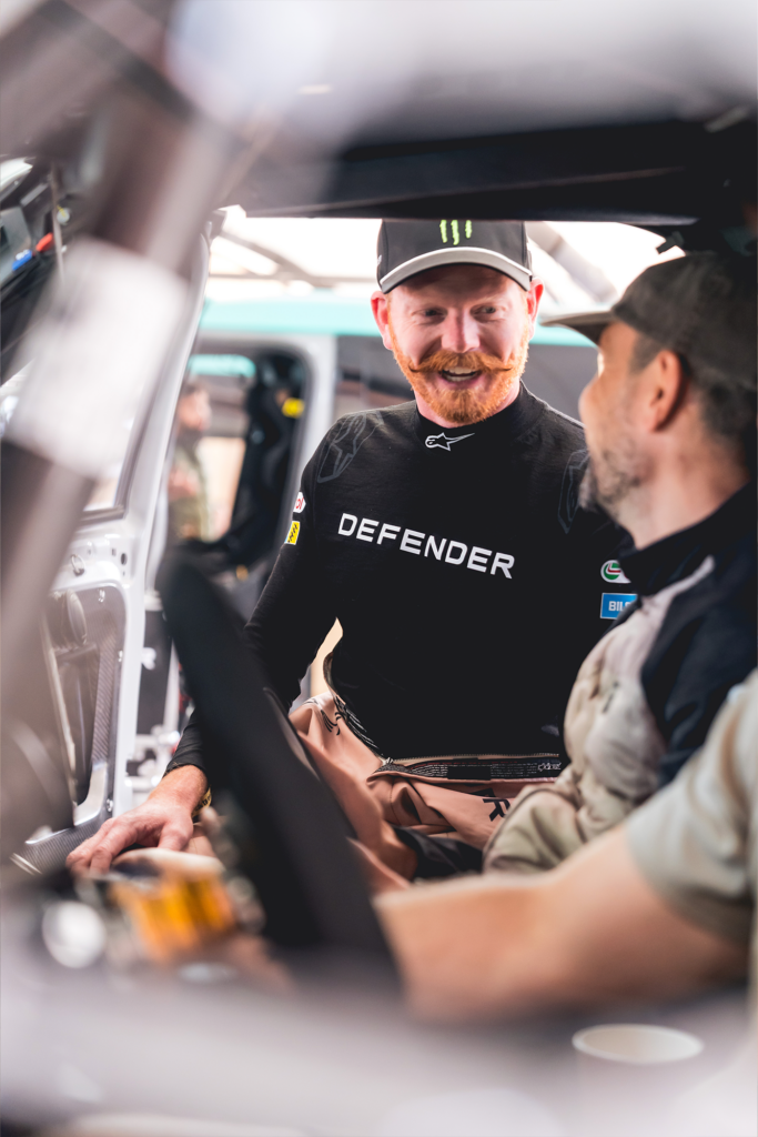 dakar rally defender 2026