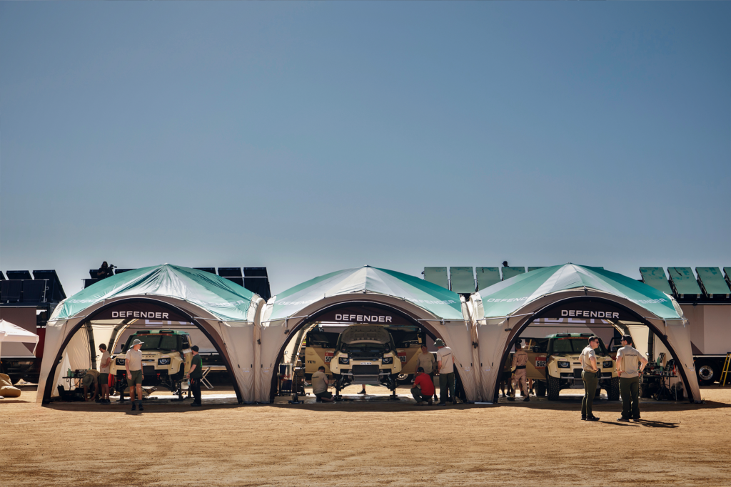 dakar rally defender 2026