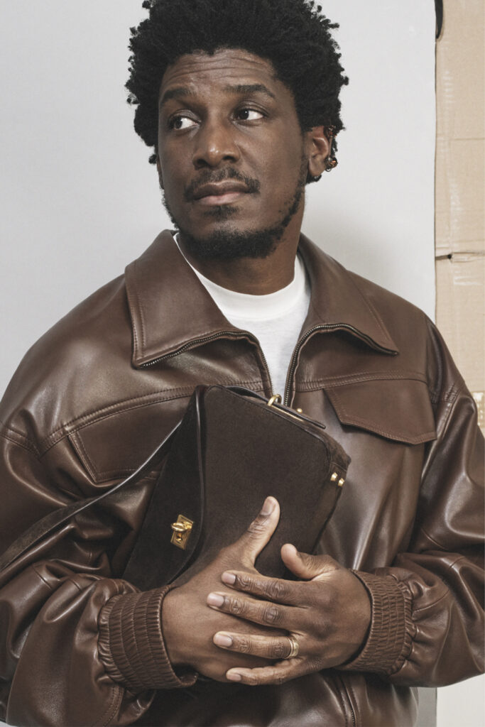 BALENCIAGA'S HEART AND BODY CAMPAIGN FEATURING A NEW COMMUNITY LABRINTH IMAGE