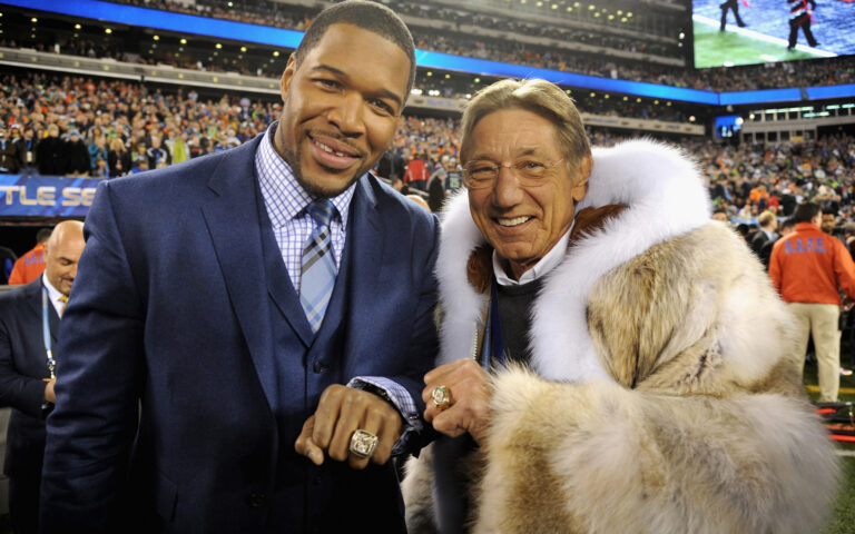 EAST RUTHERFORD, NJ - FEBRUARY 02: Former NFL players Michael Strahan (L) and Joe Namath attend the Pepsi Super Bowl XLVIII Pregame Show at MetLife Stadium on February 2, 2014 in East Rutherford, New Jersey. (Photo by Kevin Mazur/WireImage)