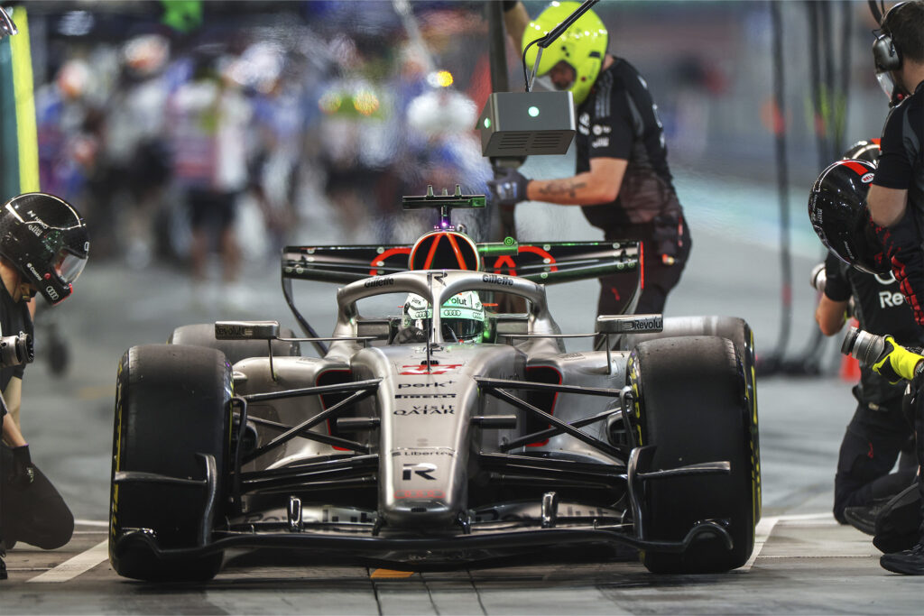 2026 Pre-Season: Bahrain Test 2, Day 2 - 19 February 2026 Image No: A262956 Copyright: Audi Revolut F1 Team