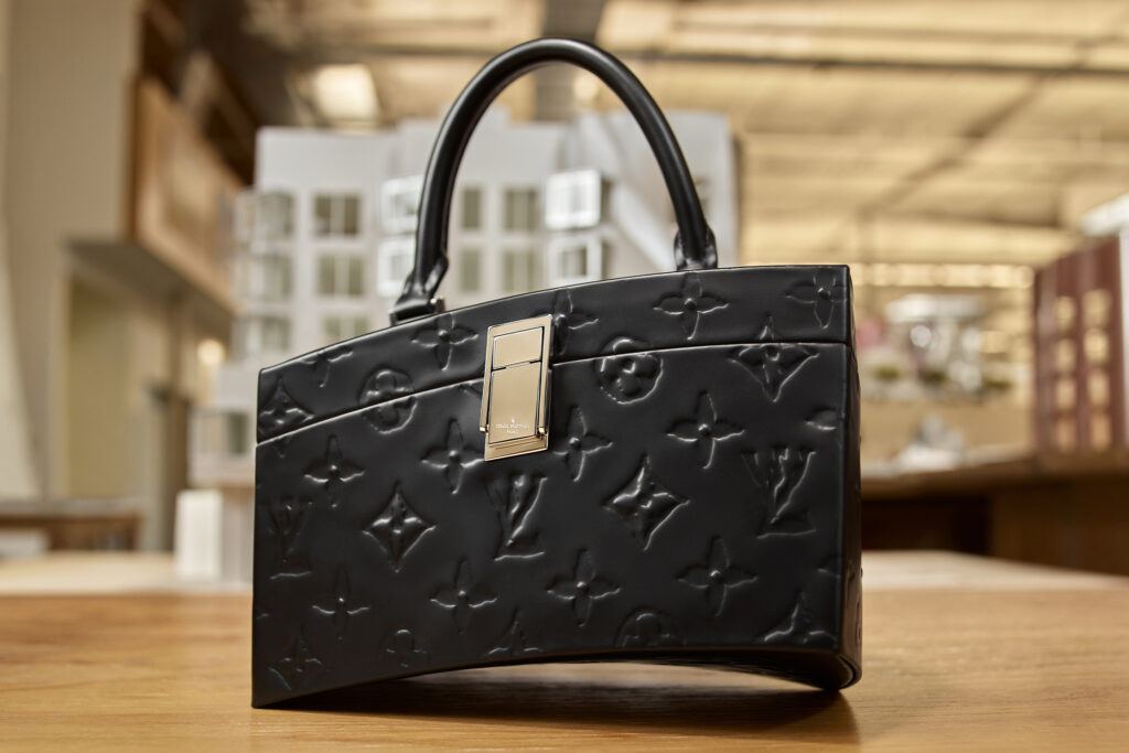 Louis Vuitton x Frank Gehry handbag 4 - KROES MARIO