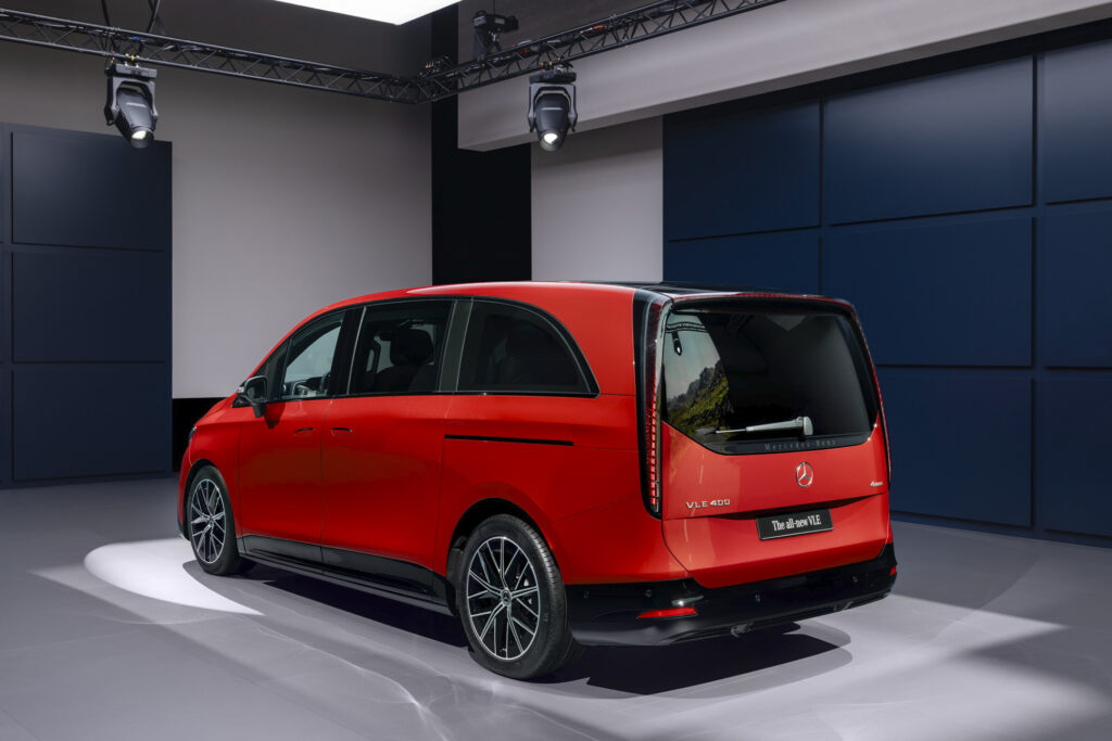 Mercedes VLE Minivan 2026. Photo courtesy of Mercedes.