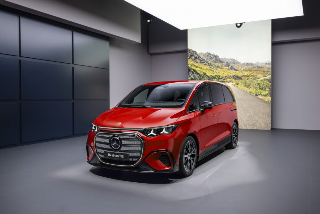 Mercedes VLE Minivan 2026. Photo courtesy of Mercedes.