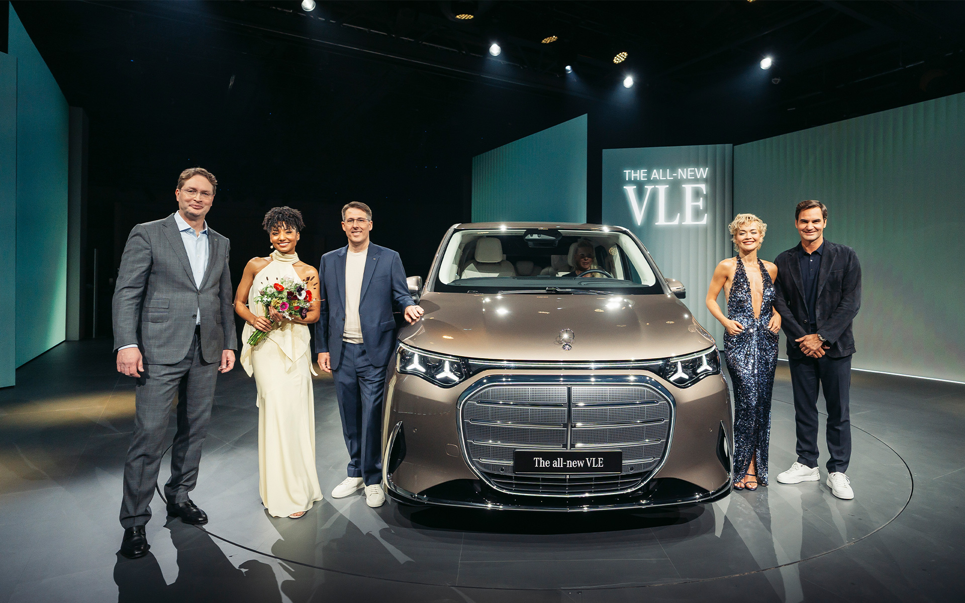 Mercedes VLE Minivan 2026. Photo courtesy of Mercedes.