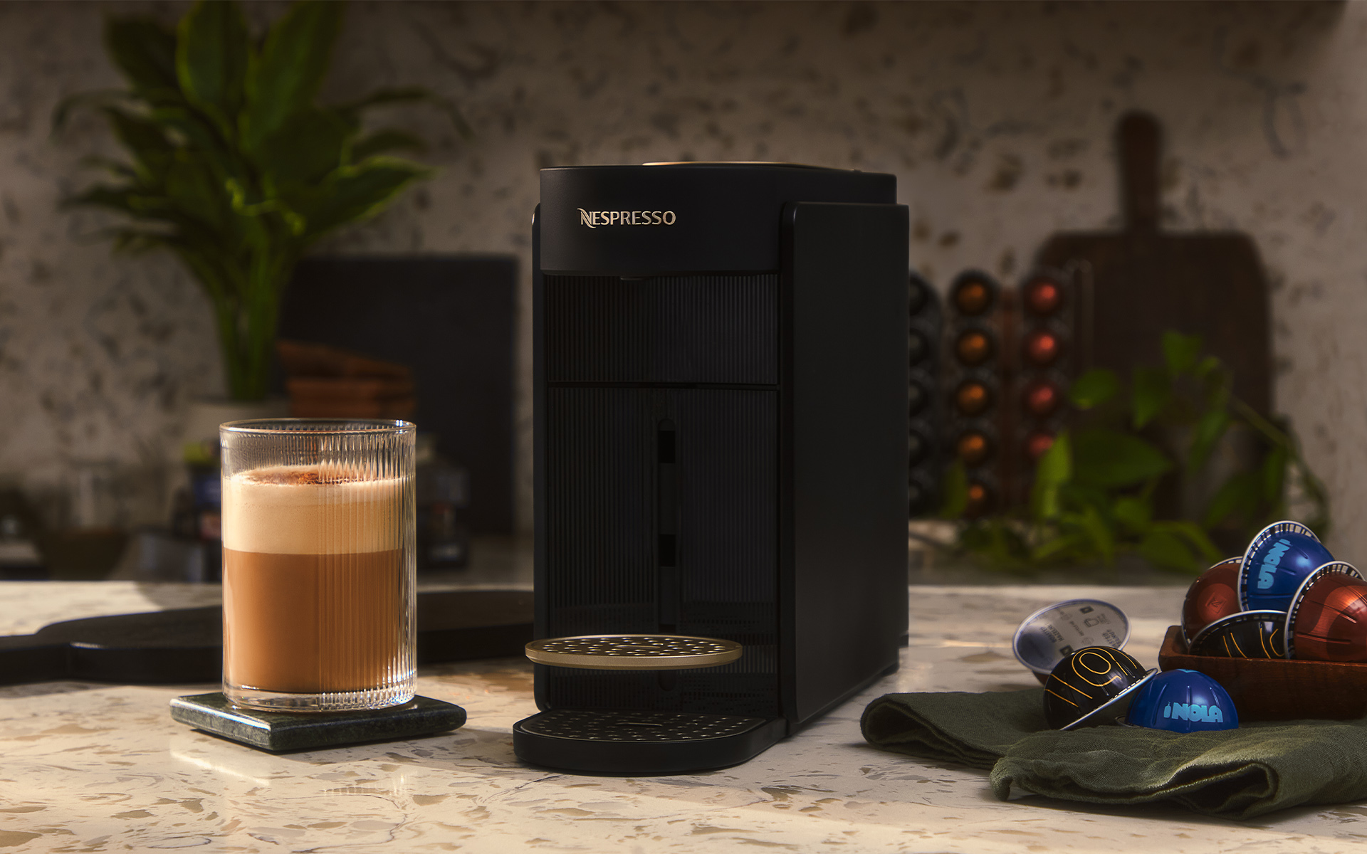 NESPRESSO_SHARP_CINNAMON_CAPPUCCINO_005_RETOUCHED_V2