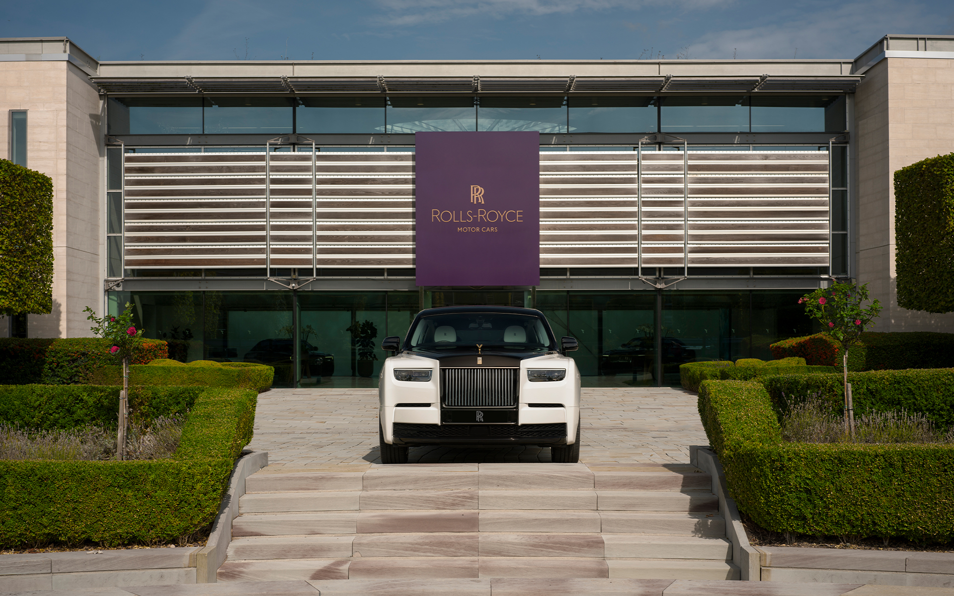 ROLLS-ROYCE PHANTOM CENTENARY. PHOTO COURTESY OF ROLLS-ROYCE.