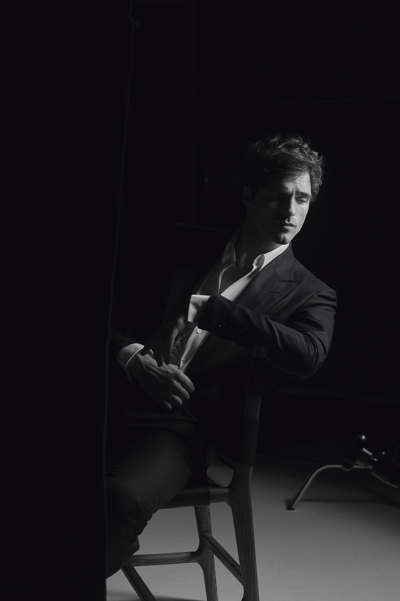 JACOB ELORDI FOR BLEU DE CHANEL. PHOTO COURTESY OF CHANEL.