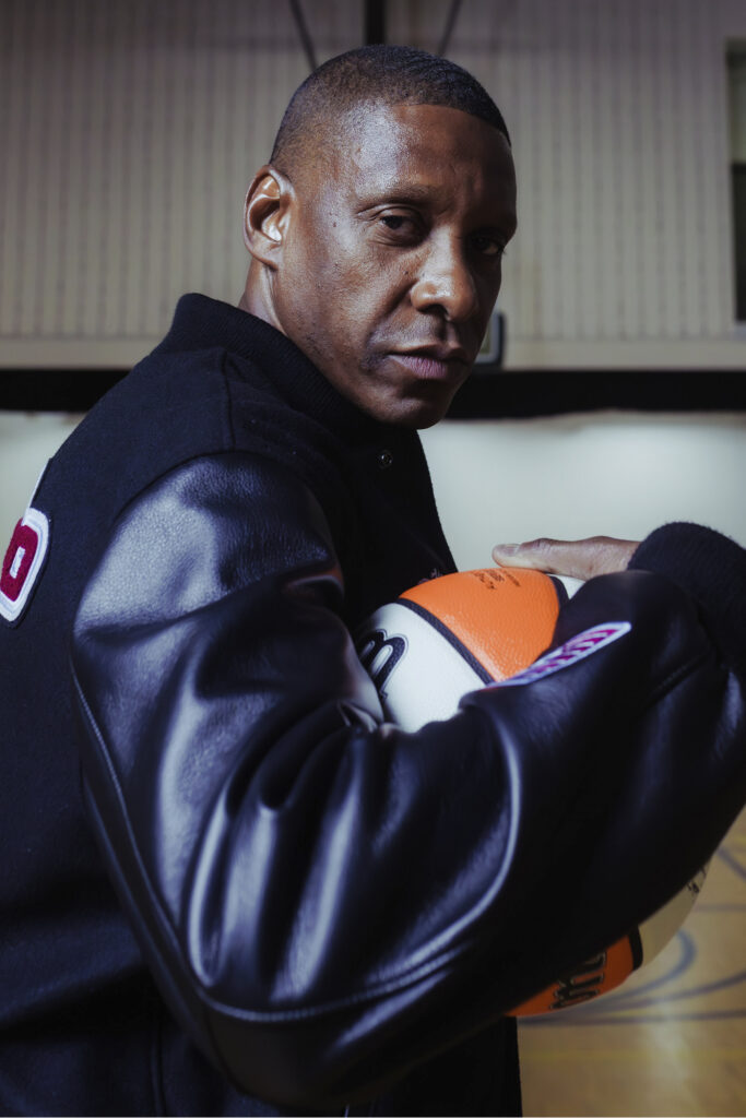 MASAI UJIRI JOINS TORONTO TEMPO OWNERSHIP GROUP (CNW Group/Toronto Tempo)