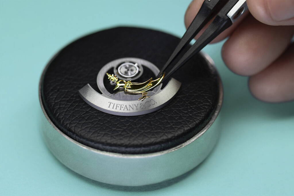 Tiffany Craft - Placing the Bird on Oscillating Weight 2