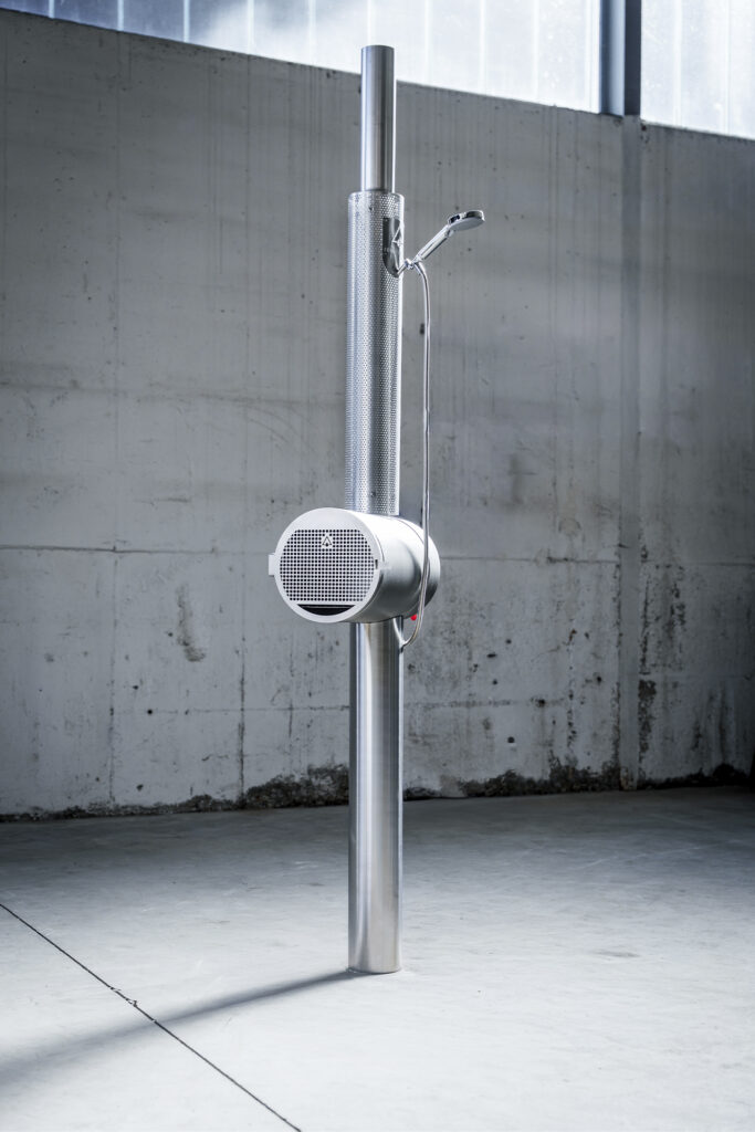 Feuerwasser wood-fired outdoor shower. PHOTO COURTESY OF FEUERWASSER.