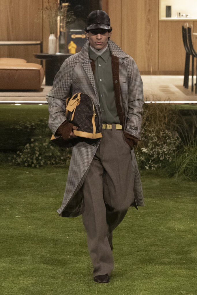 LOUIS VUITTON SILK TECH, MEN'S FALL WINTER 2026. PHOTOS COURTESY OF LOUIS VUITTON.