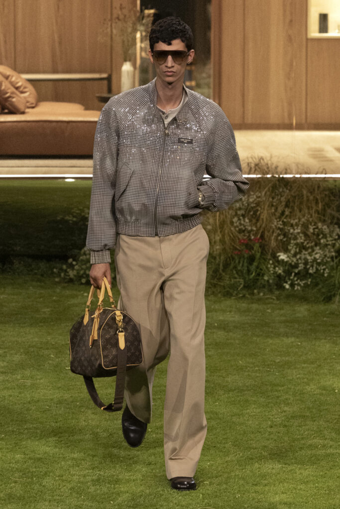 LOUIS VUITTON SILK TECH, MEN'S FALL WINTER 2026. PHOTOS COURTESY OF LOUIS VUITTON.