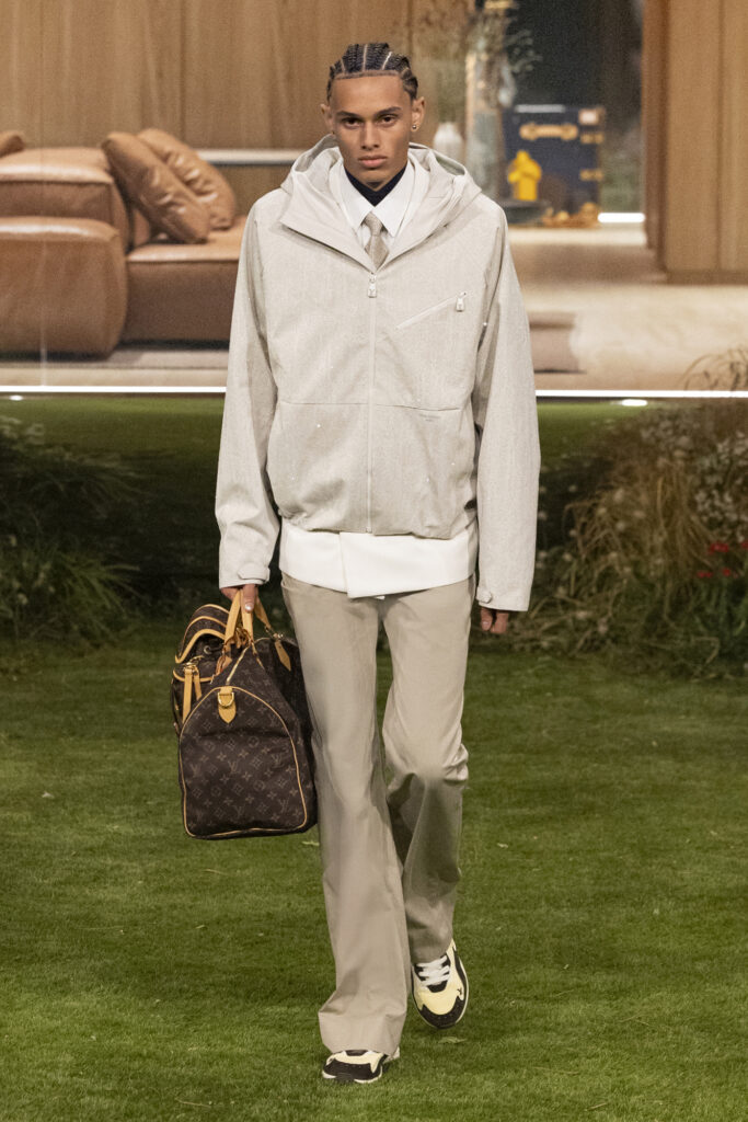 LOUIS VUITTON SILK TECH, MEN'S FALL WINTER 2026. PHOTOS COURTESY OF LOUIS VUITTON.