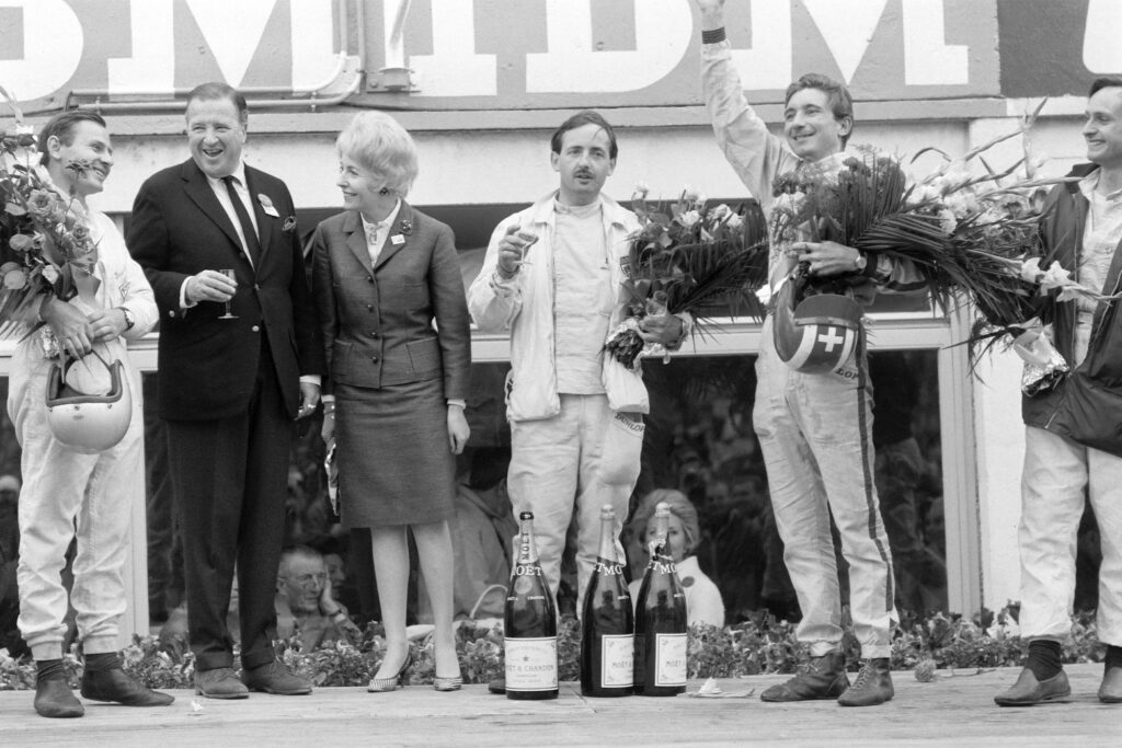 Photo retrieved from Edery & Lord Communications, courtesy of Moët & Chandon.