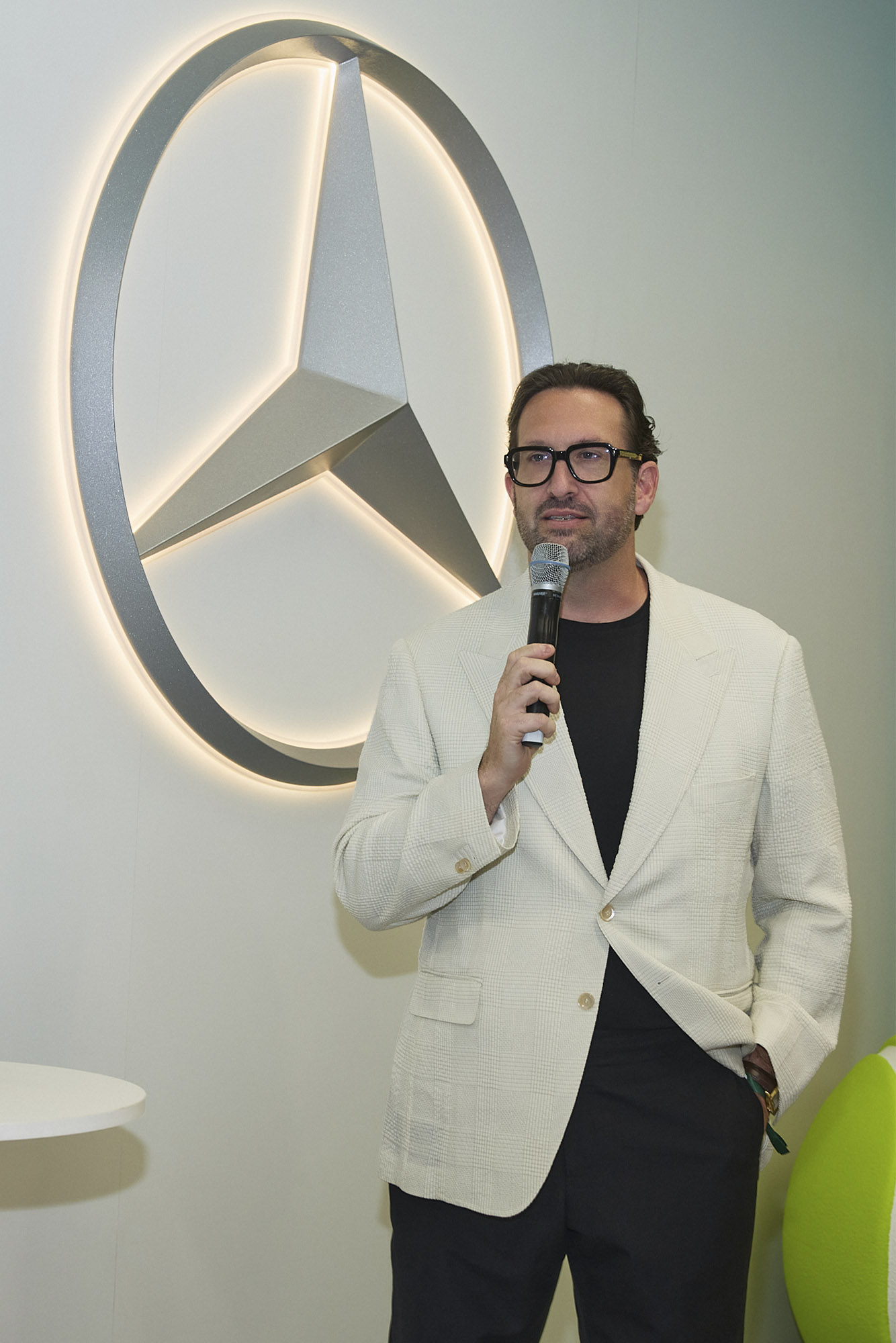 MERCEDES-BENZ STUDIO TORONTO. PHOTO BY DAVID PIKE.