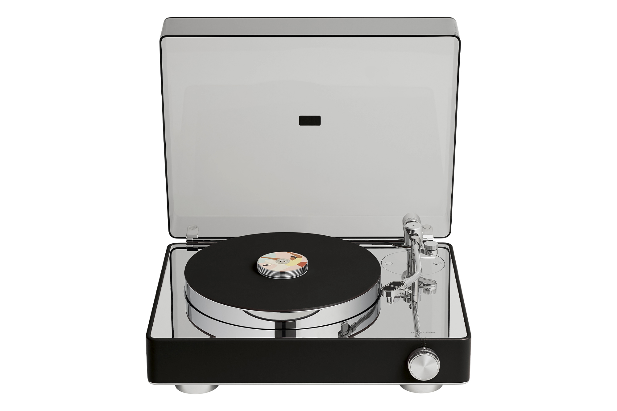 Platines vinyle 33 et 45 tours Hermès Turntable en chrome poli miroir et veau Swift - Collection PE26 - Hermès © Studio des Fleurs (3)