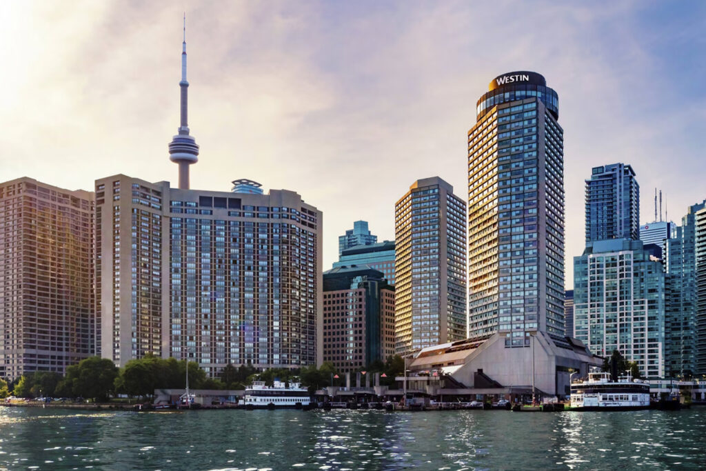 WESTIN HARBOUR CASTLE, TORONTO. PHOTO COURTESY OF WESTIN HARBOUR CASTLE.