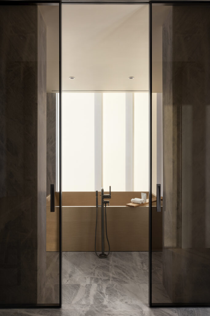Nobu Toronto designed by Alessandro Munge PHOTOGRAPHY BY EMA PETER