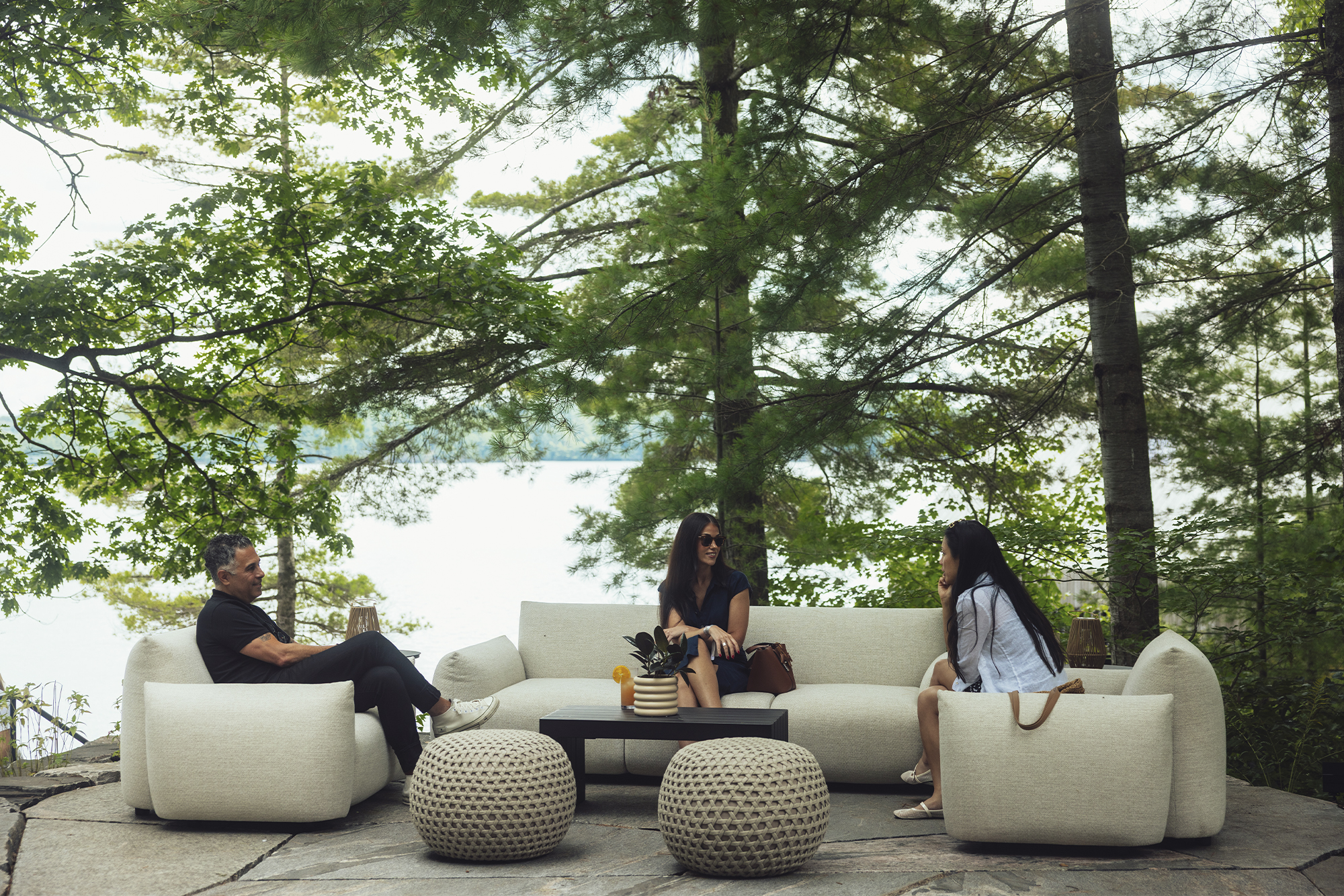 Range Rover House Muskoka - Photo by Denis Lipman