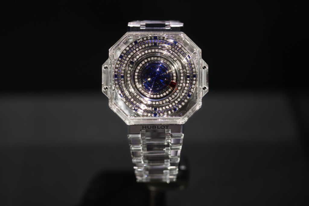 HUBLOT AND JEFF KOONS COLLABORATION PHOTO COURTESY OF HUBLOT