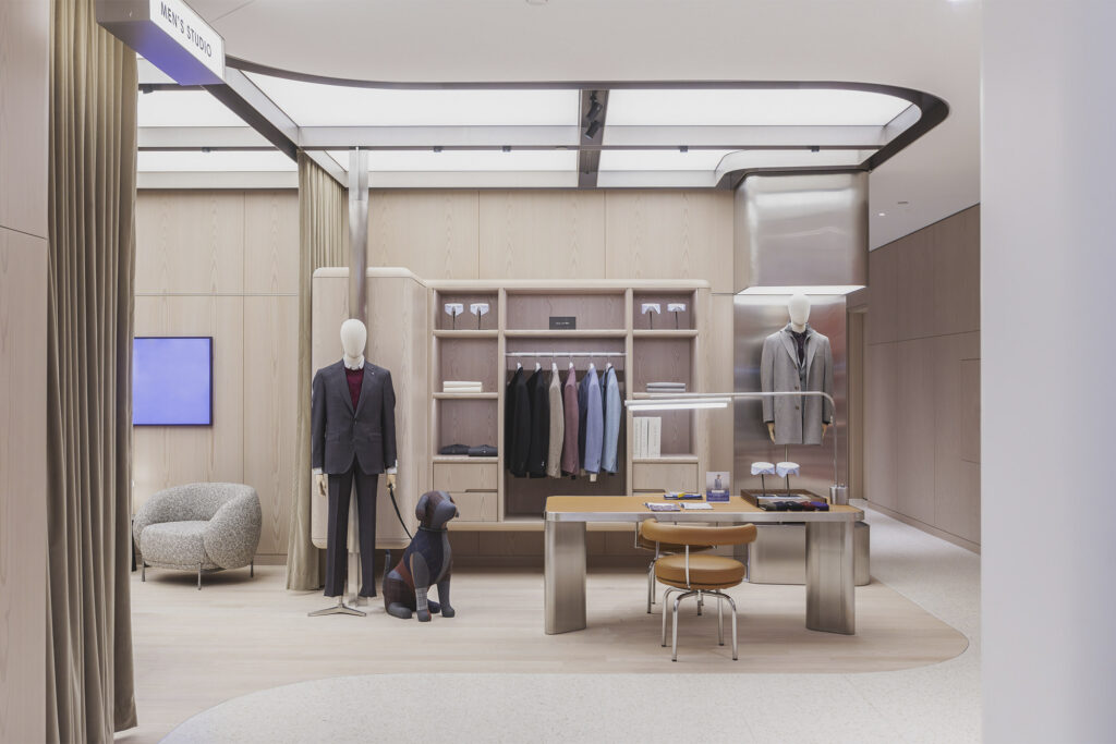photo courtesy of Holt Renfrew.